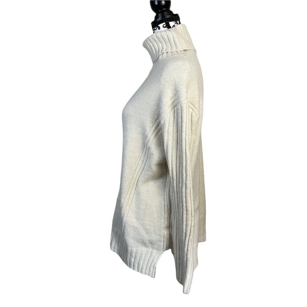 All in Favor | Women's Ivory White Turtleneck Metallic Rib Stretch Sweater Small - Picture 5 of 8